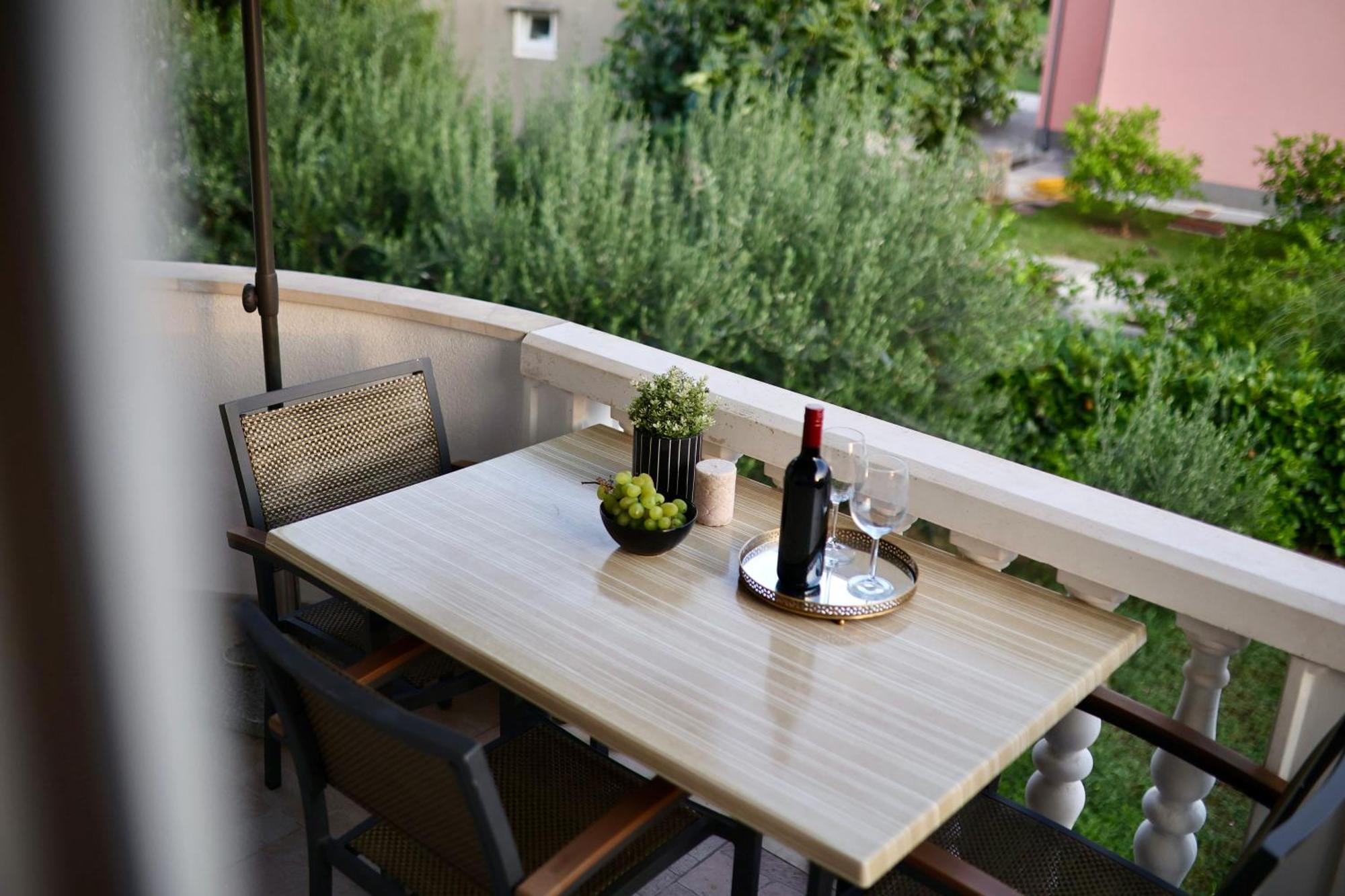 Holiday Home Tia Сплит Экстерьер фото